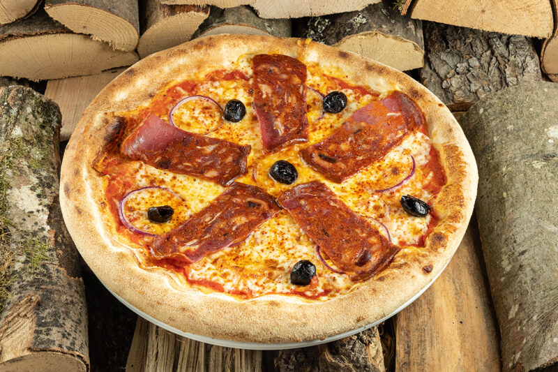 PIZZA ANDALOUSE fuoco pizzas 38 feu de bois traditionnel