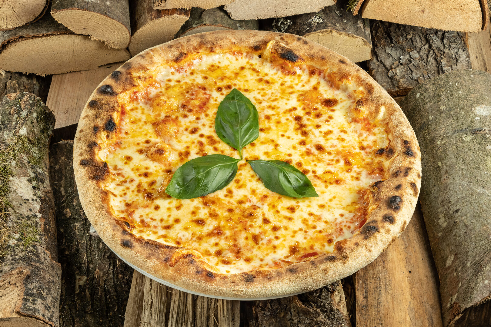 FUOCO PIZZAS Pizza ITALIENNE 01 32 Fuoco Pizzas Grenoble et ses alentours